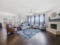 738 Larkspur Lane, Midlothian, TX 76065