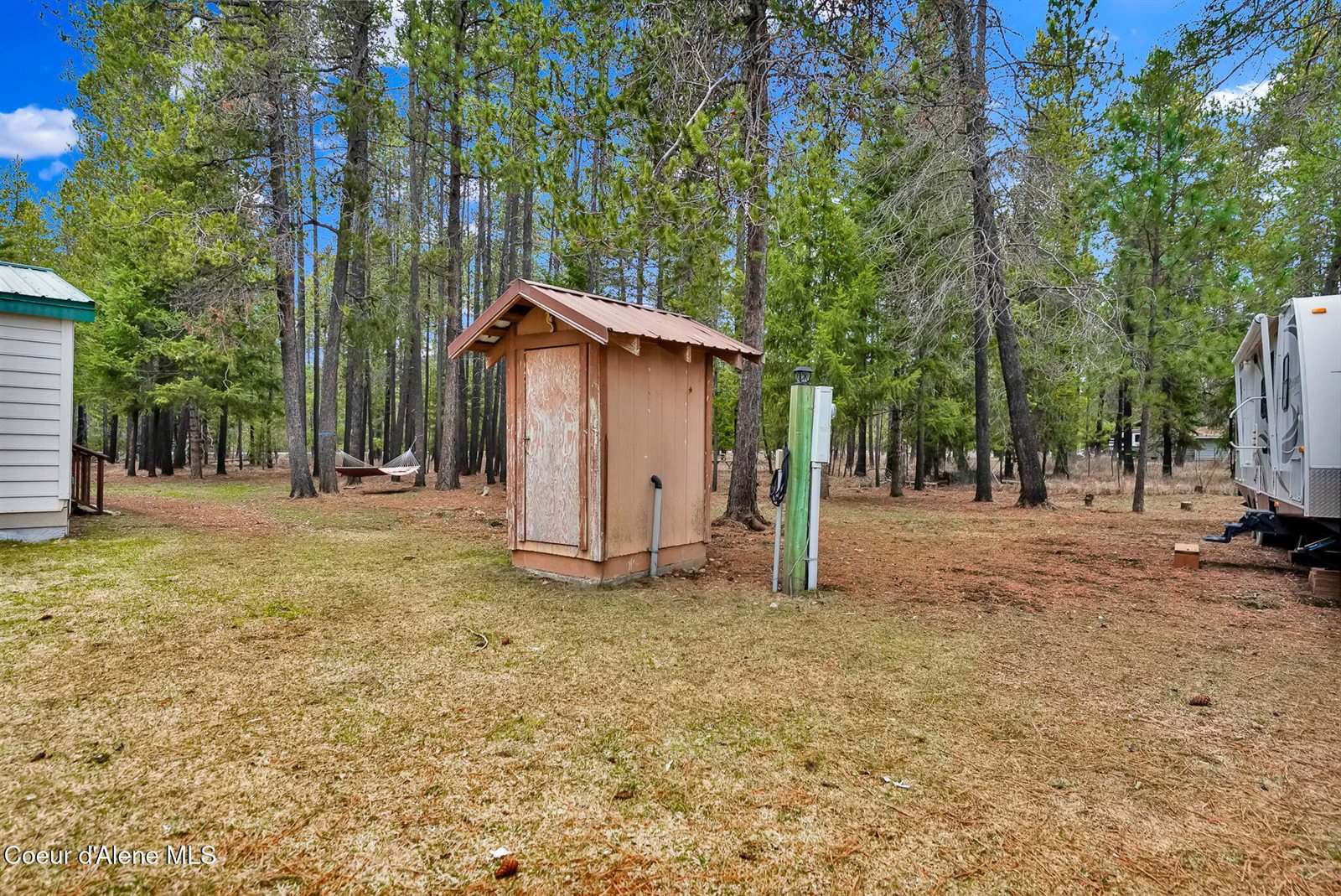 2489 Clagstone Rd, Spirit Lake, ID 83869