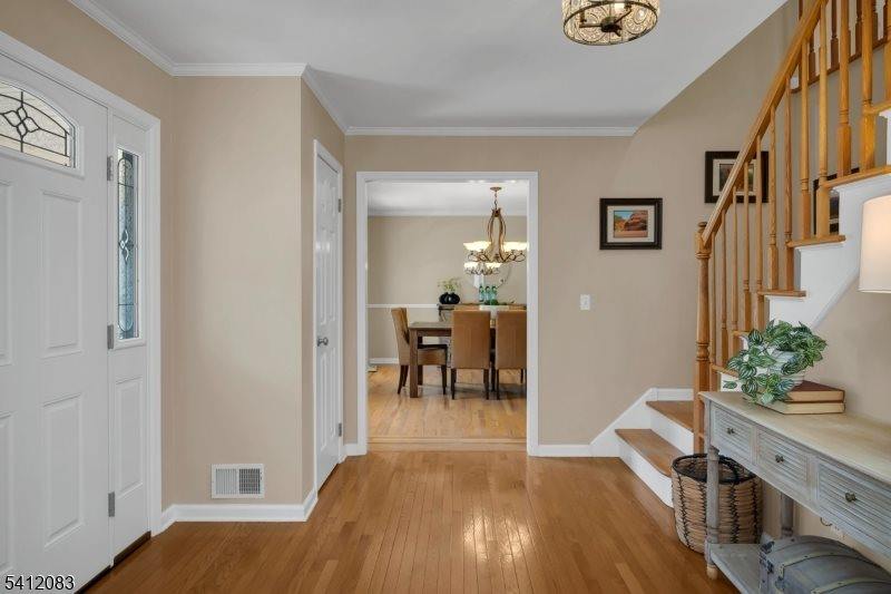 49 Heritage Ct, Randolph Township, NJ 07869