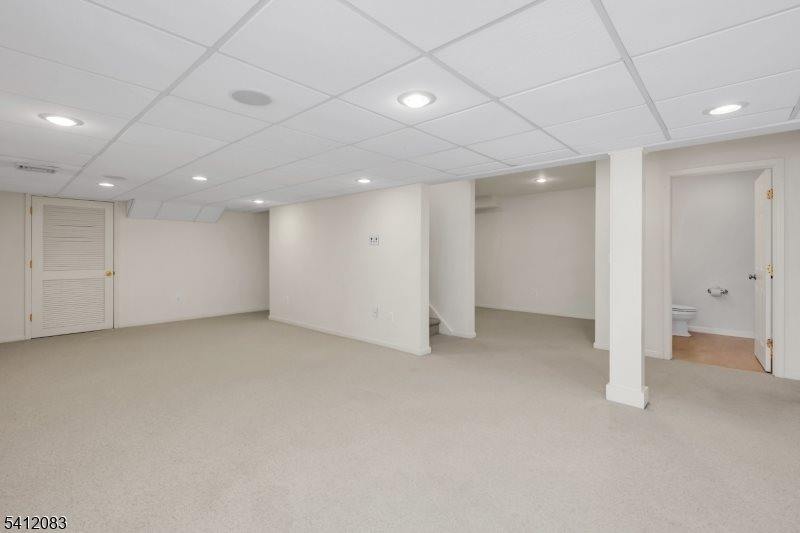 49 Heritage Ct, Randolph Township, NJ 07869