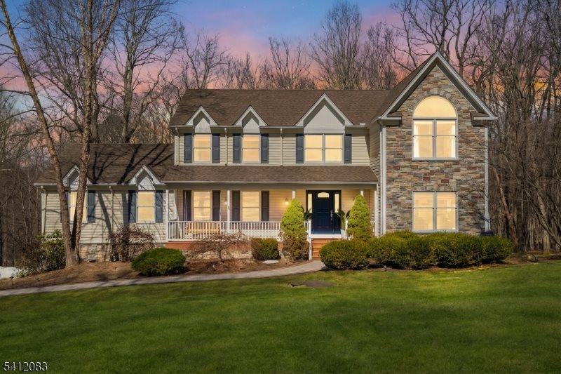 49 Heritage Ct, Randolph Township, NJ 07869