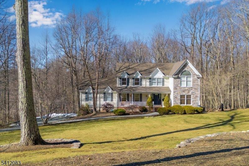 49 Heritage Ct, Randolph Township, NJ 07869