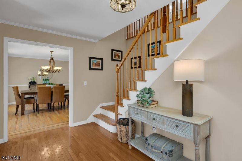 49 Heritage Ct, Randolph Township, NJ 07869