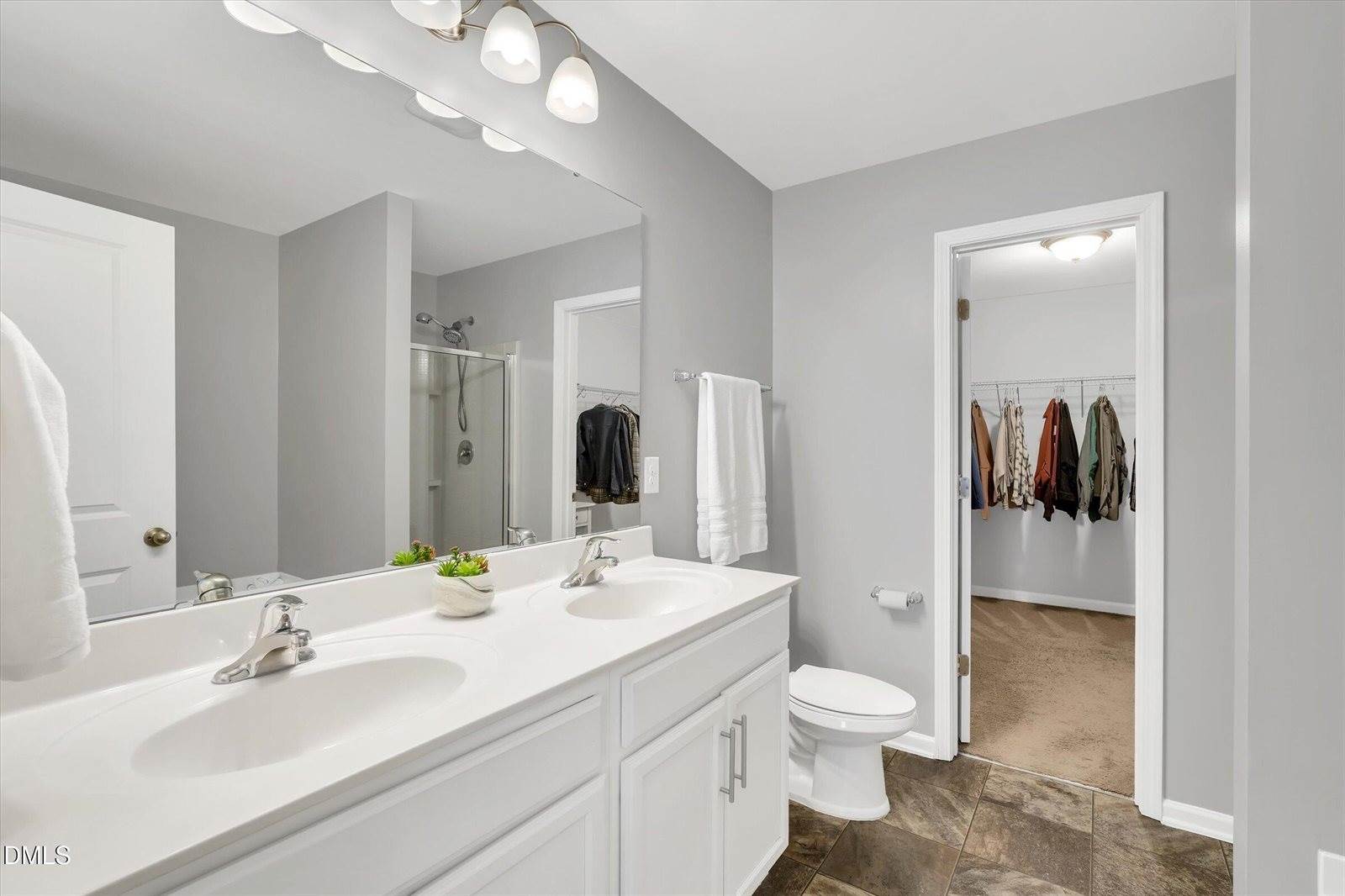 100 North Great White Way, Clayton, NC 27527