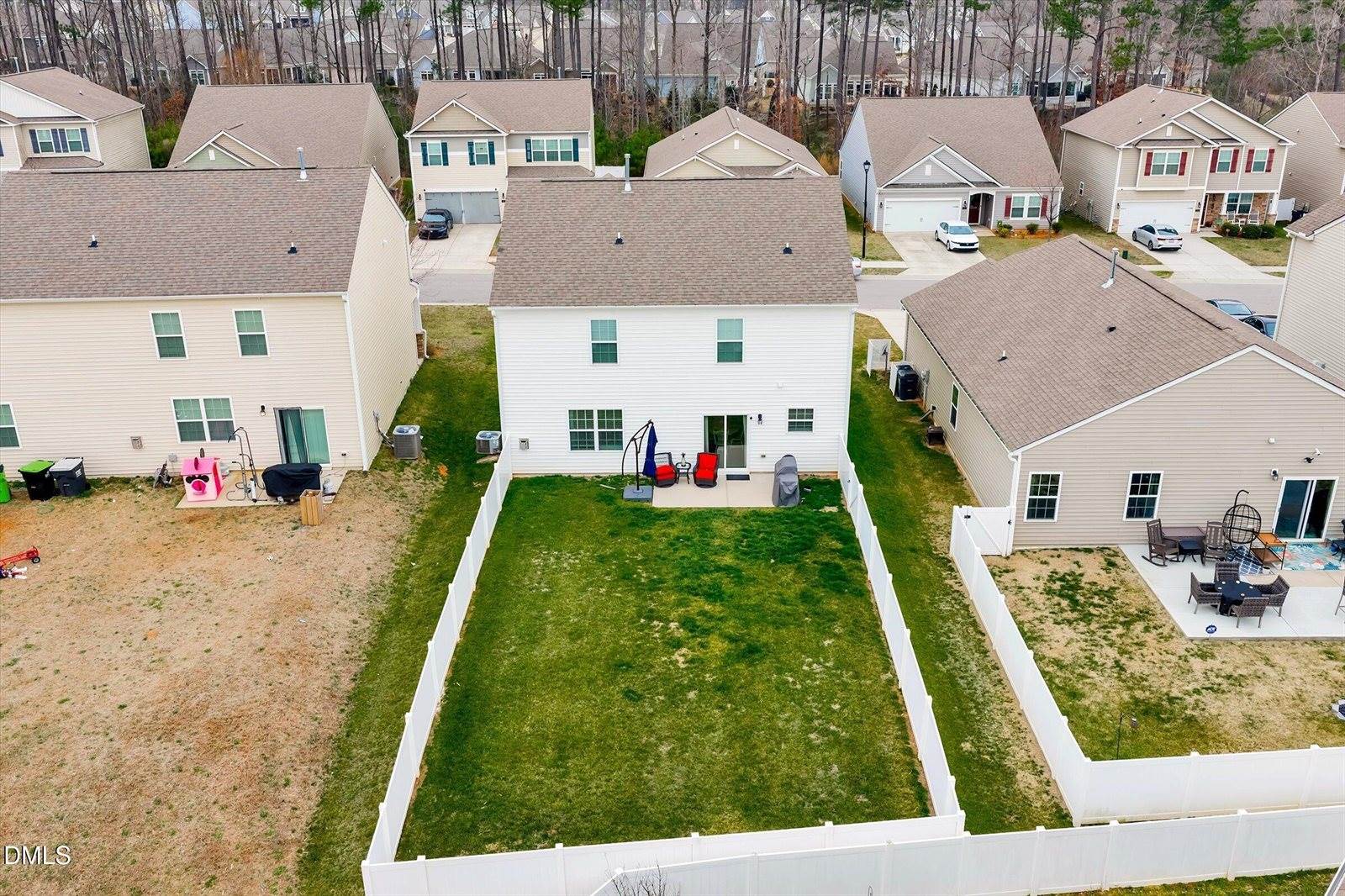 100 North Great White Way, Clayton, NC 27527