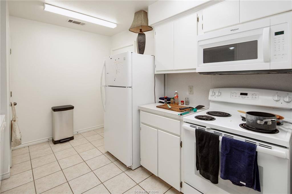 17292-17298 Cedar Rock Ct Court, College Station, TX 77845