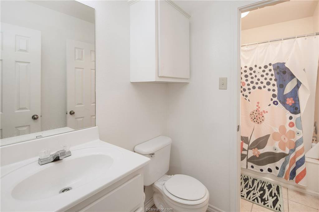 17292-17298 Cedar Rock Ct Court, College Station, TX 77845