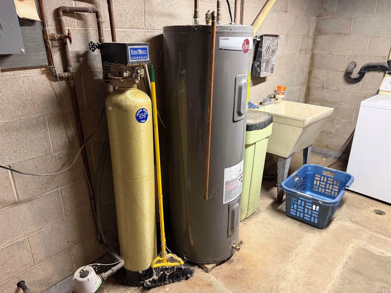 503 W Dakota St, Jefferson, SD 57038