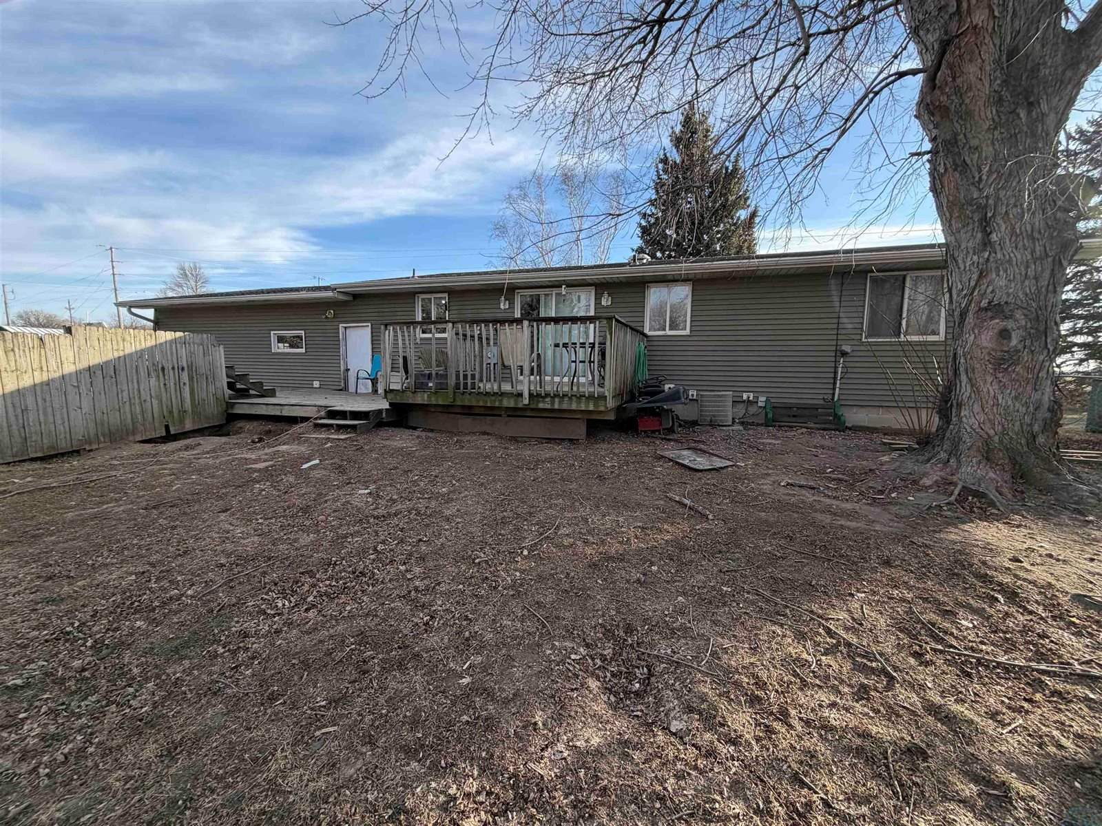 503 W Dakota St, Jefferson, SD 57038