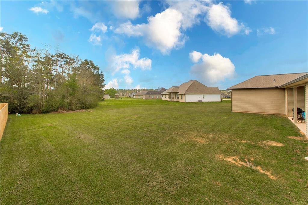 18382 Red Wolf Trail, Loranger, LA 70446