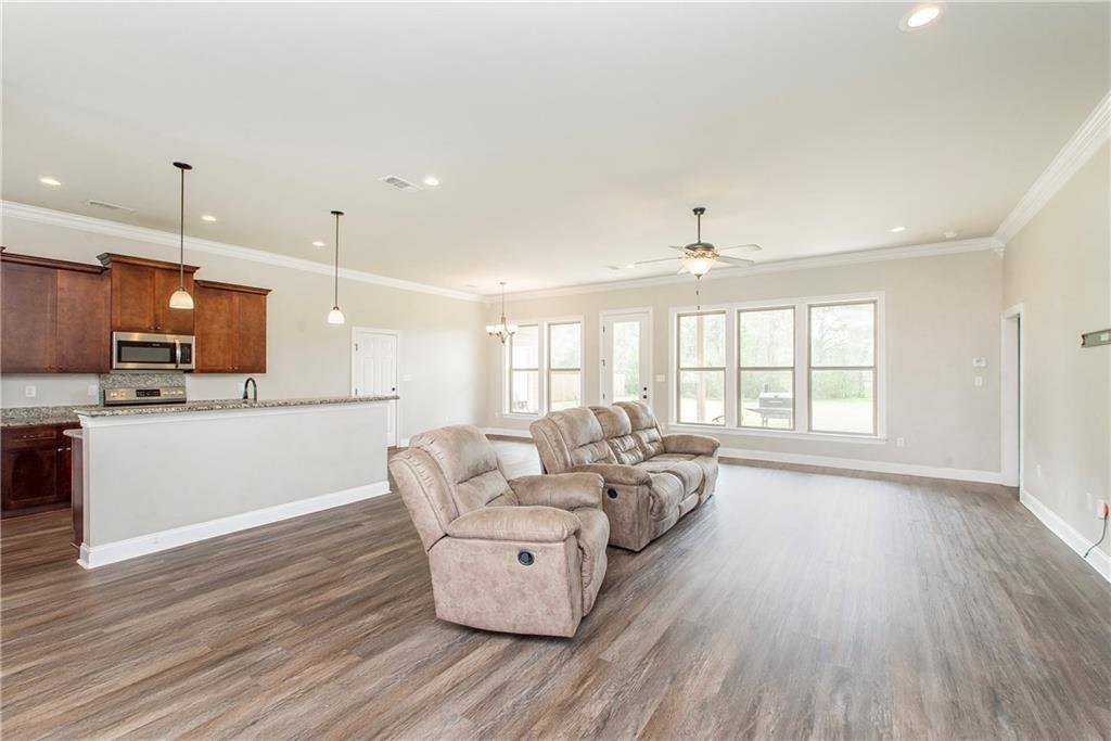 18382 Red Wolf Trail, Loranger, LA 70446