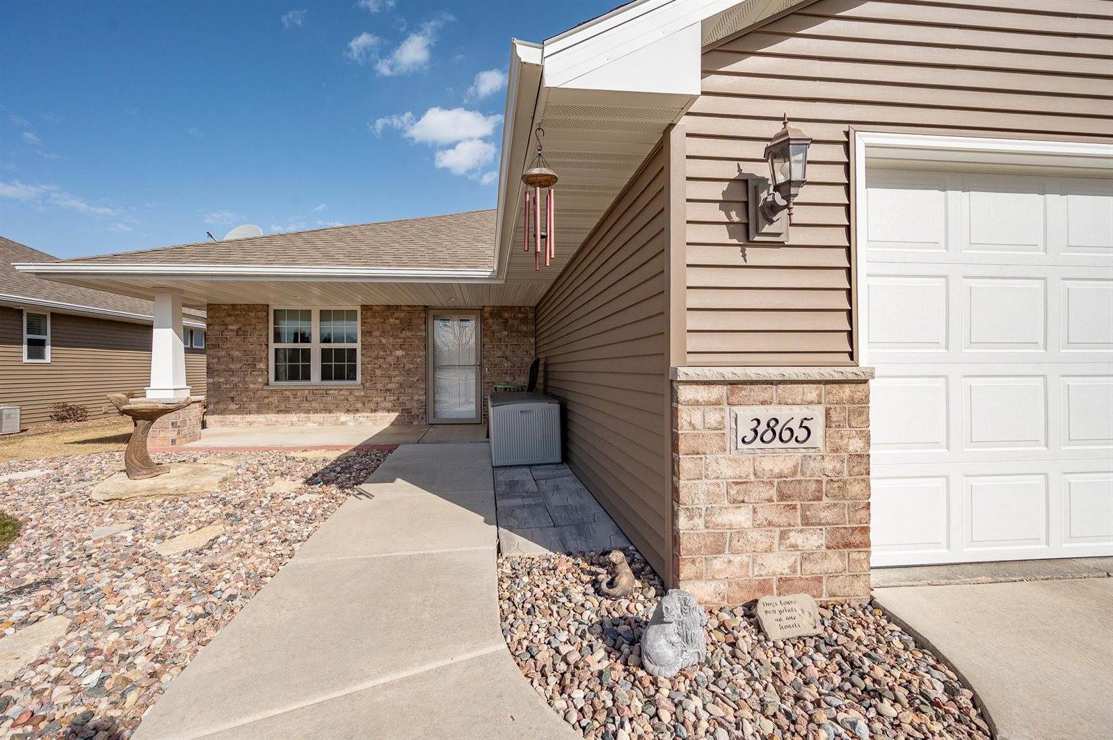 3865 Meunier Lane, Green Bay, WI 54311