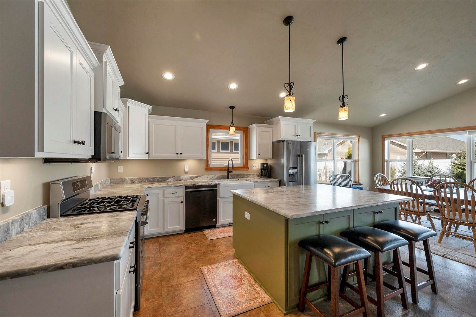 3865 Meunier Lane, Green Bay, WI 54311