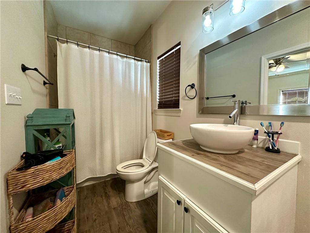 29748 Clinton Threeton Drive, Albany, LA 70711