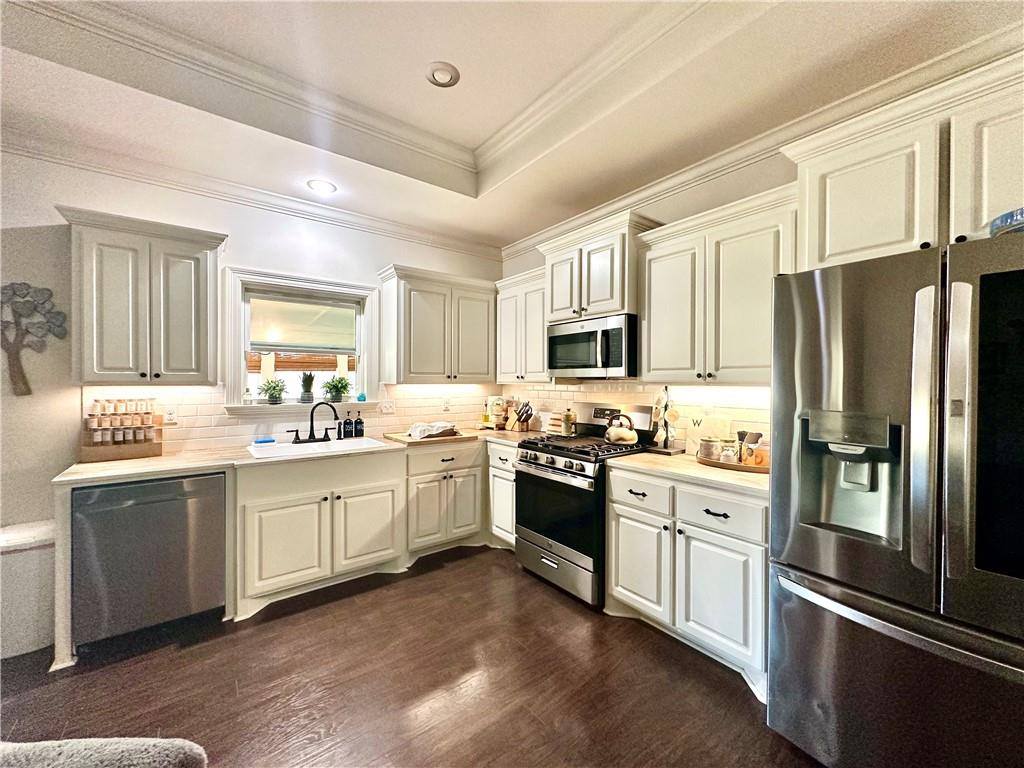 29748 Clinton Threeton Drive, Albany, LA 70711