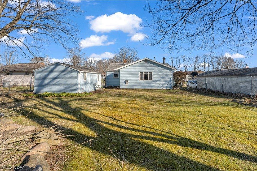 3185 Sunnybrooke Drive, Youngstown, OH 44511