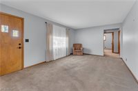 3185 Sunnybrooke Drive, Youngstown, OH 44511