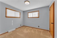 3185 Sunnybrooke Drive, Youngstown, OH 44511