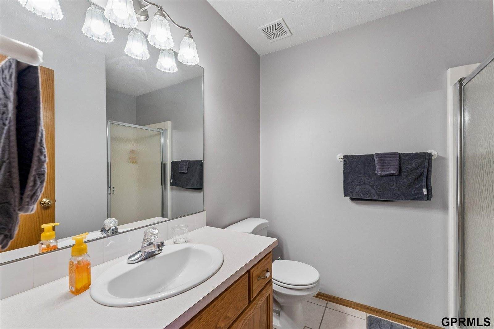 7206 South 157Th Street, Omaha, NE 68136