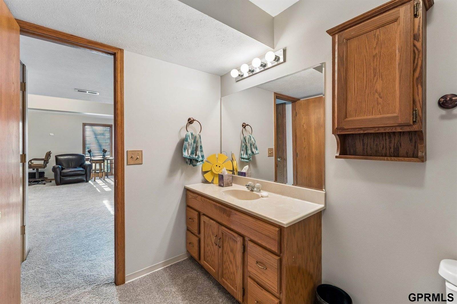 7206 South 157Th Street, Omaha, NE 68136