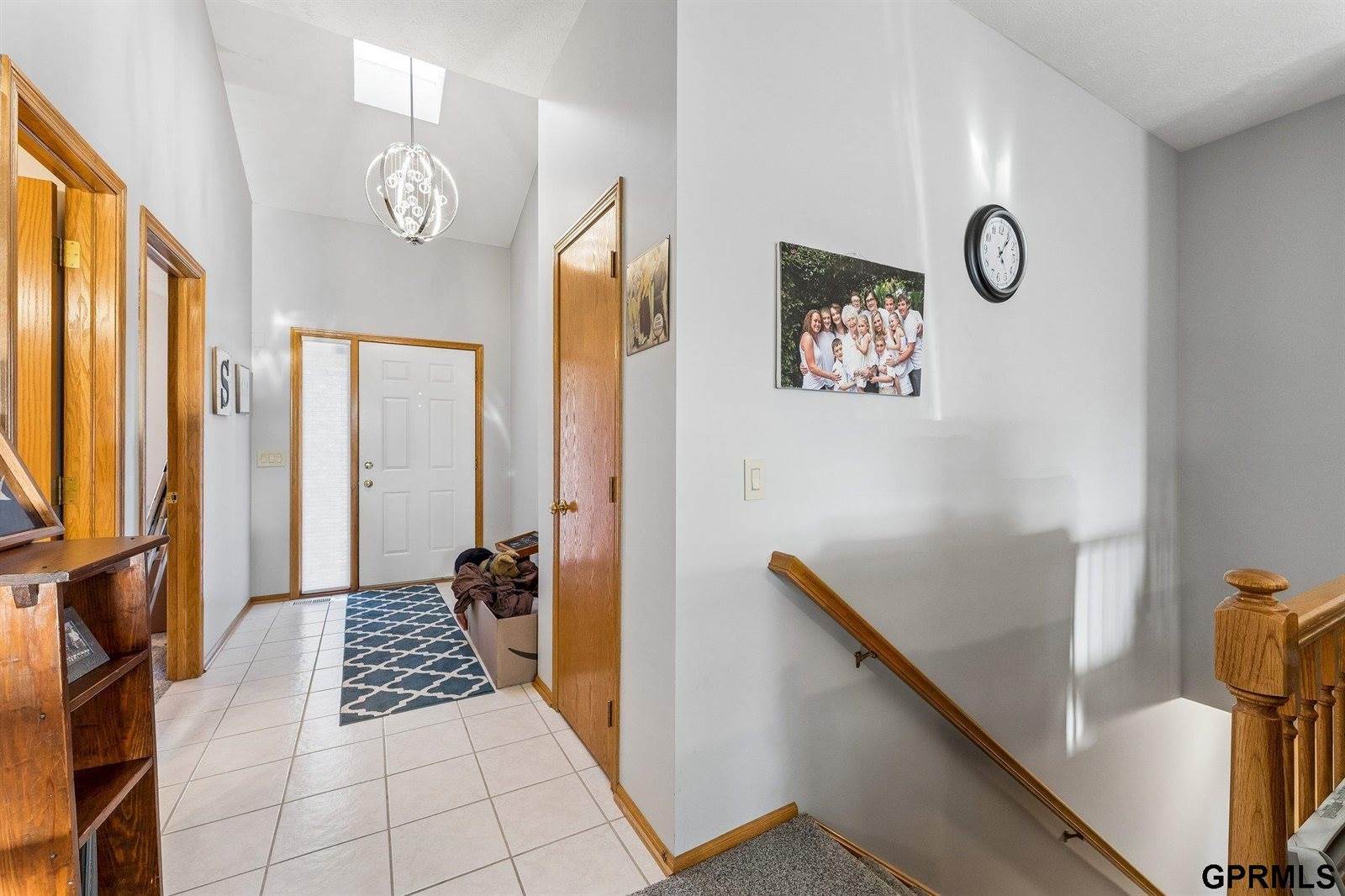 7206 South 157Th Street, Omaha, NE 68136