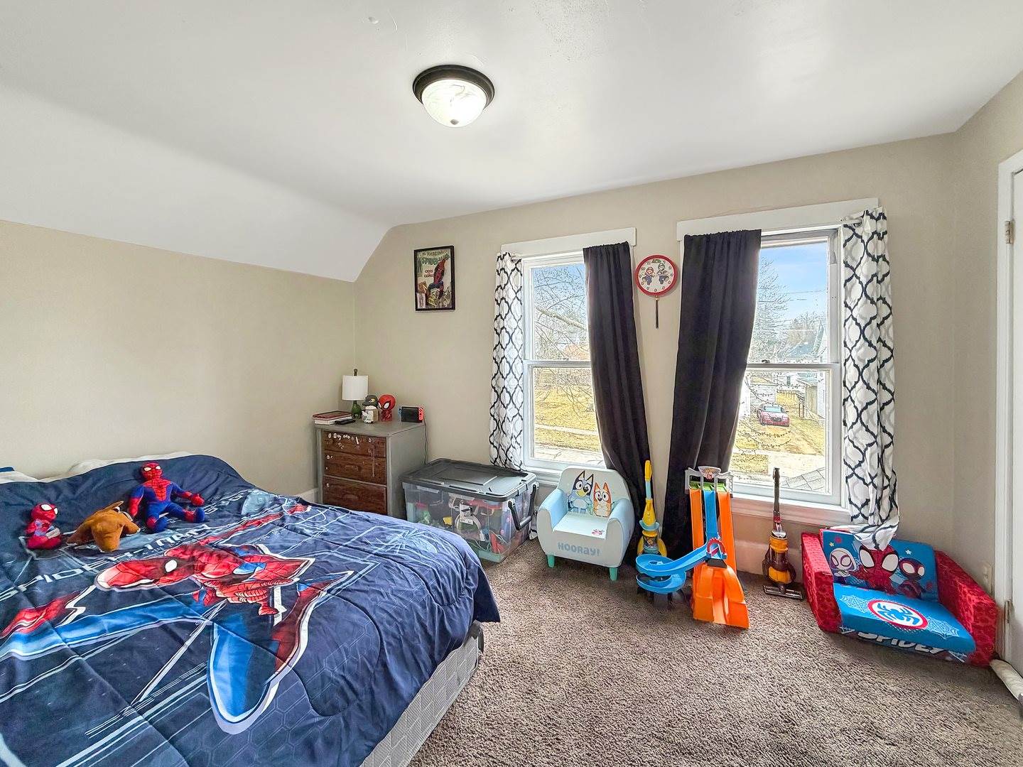 1607 South Highland Avenue, Freeport, IL 61032