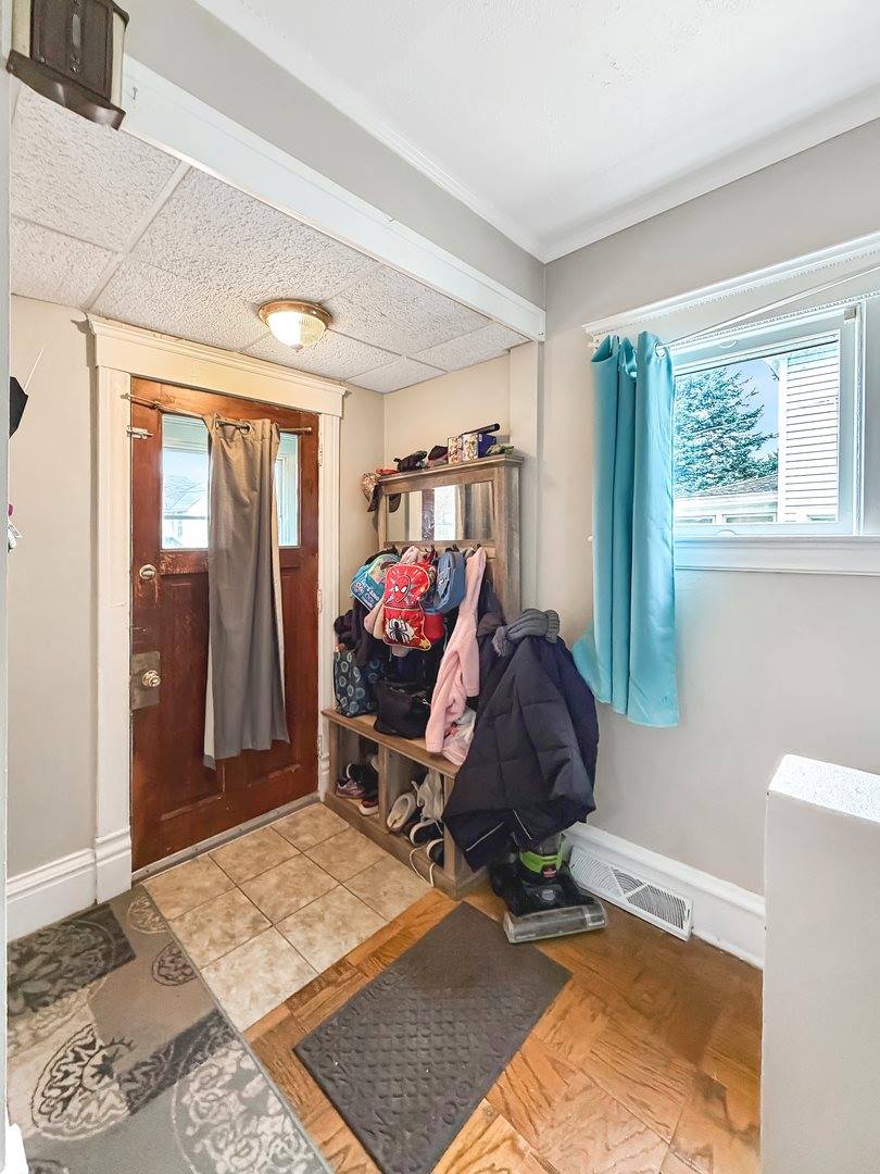 1607 South Highland Avenue, Freeport, IL 61032