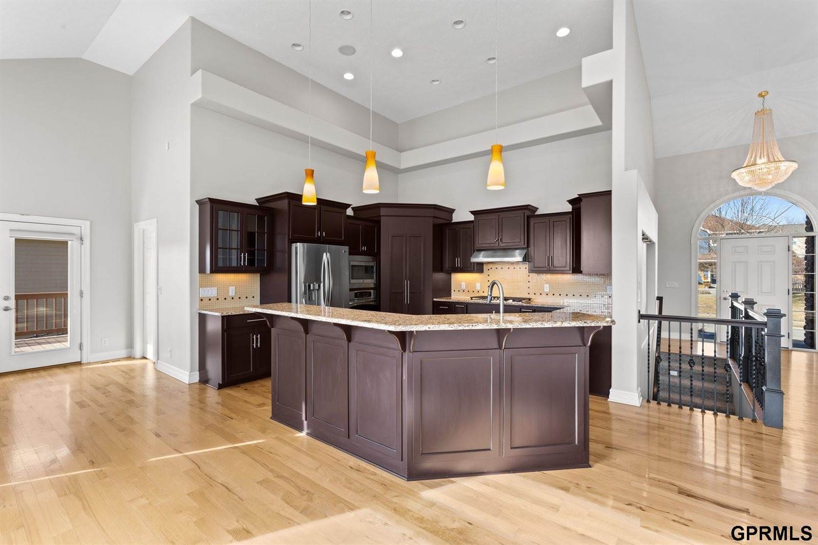 17055 Corby Street, Omaha, NE 68116