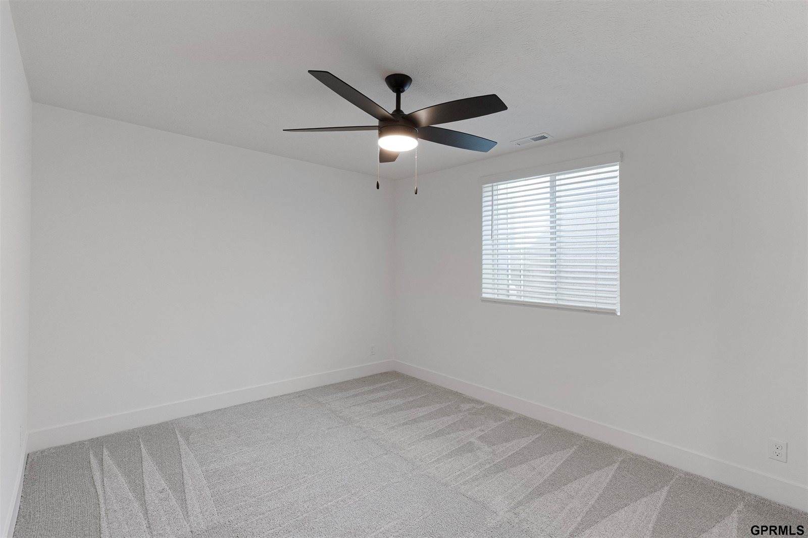 10209 South 180 Avenue Circle, Omaha, NE 68136