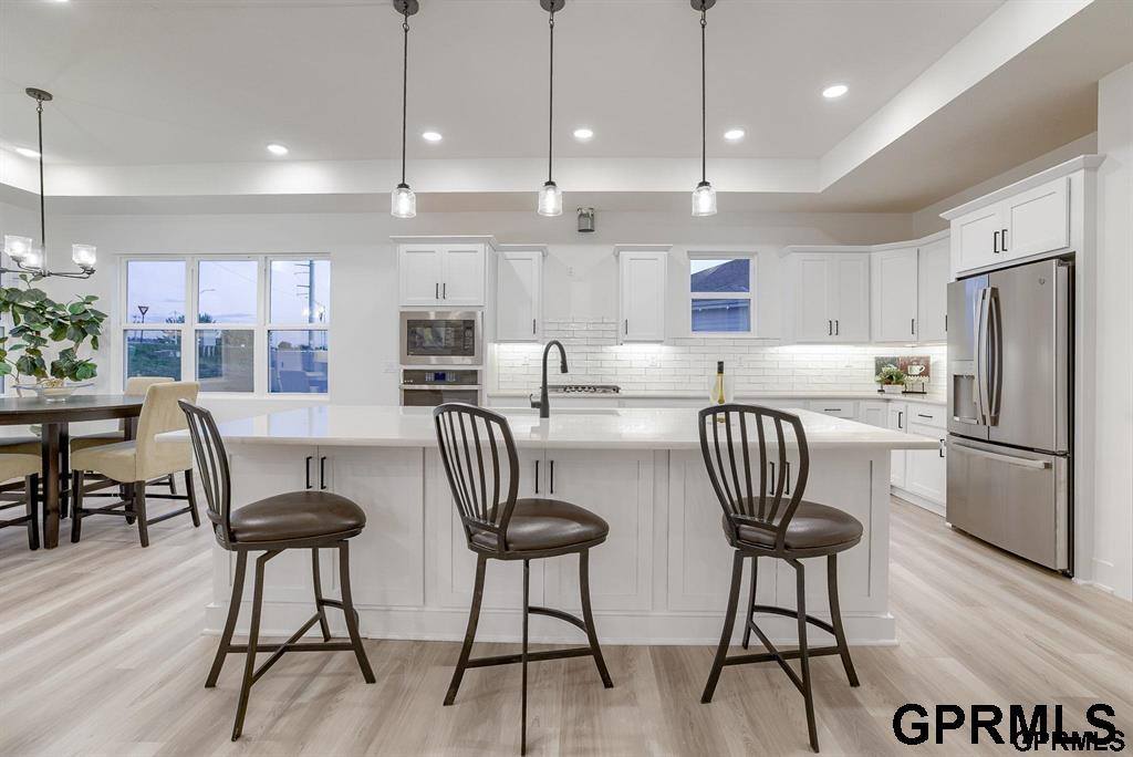 10209 South 180 Avenue Circle, Omaha, NE 68136