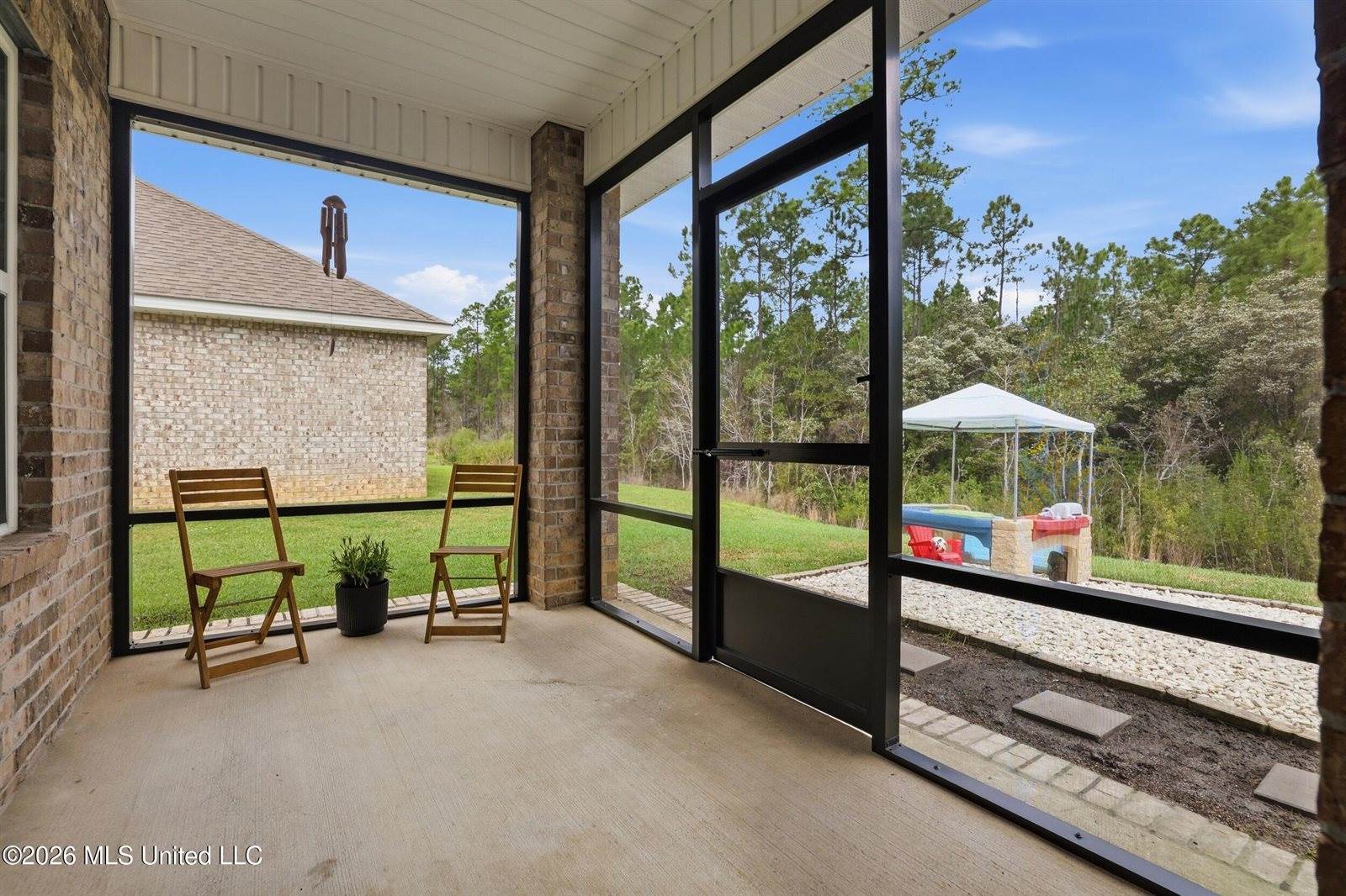 5495 Overland Drive, Biloxi, MS 39532