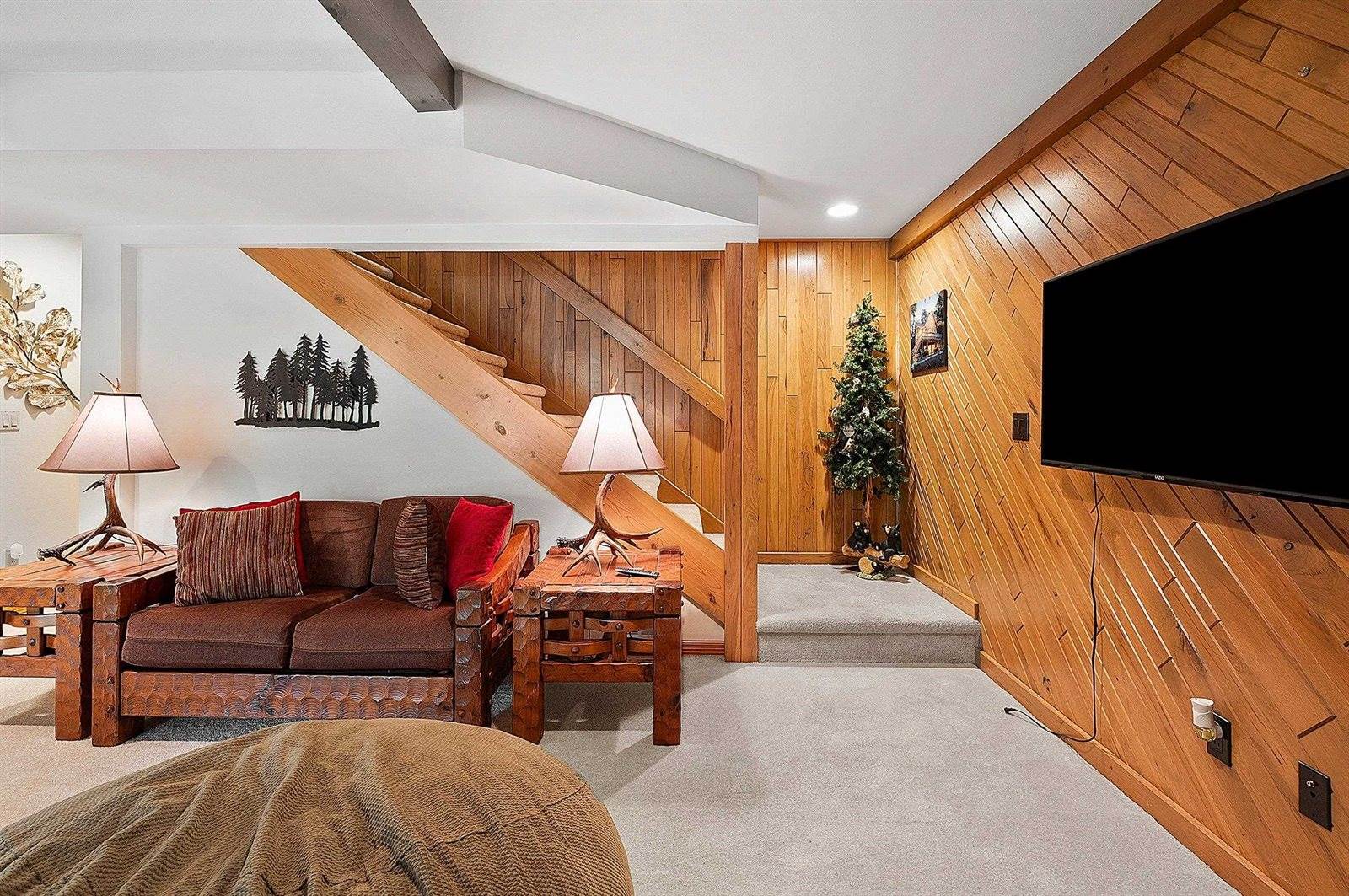 W1029 Highway Vv, Keshena, WI 54135