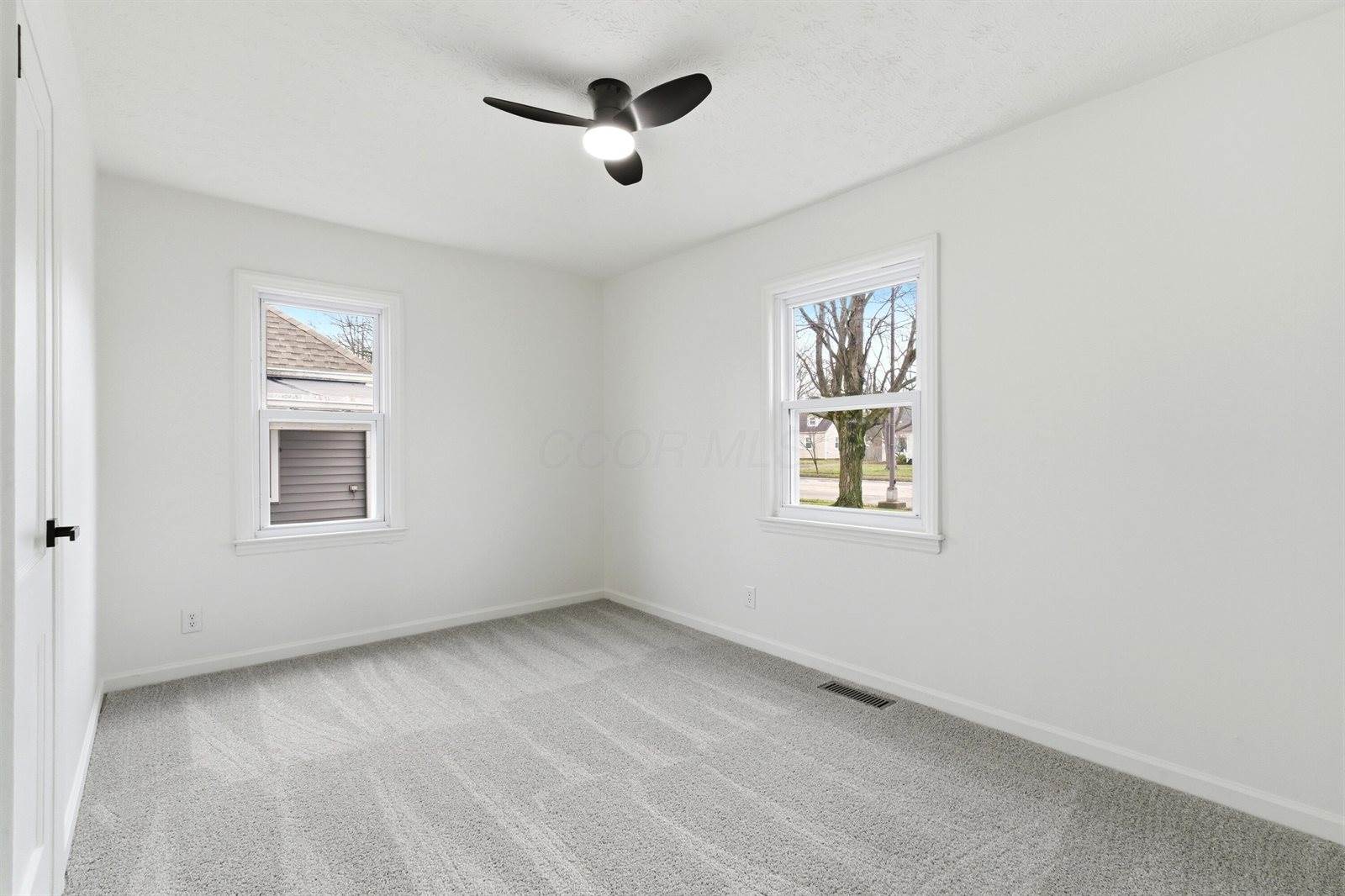 978 East North Broadway Street, Columbus, OH 43224