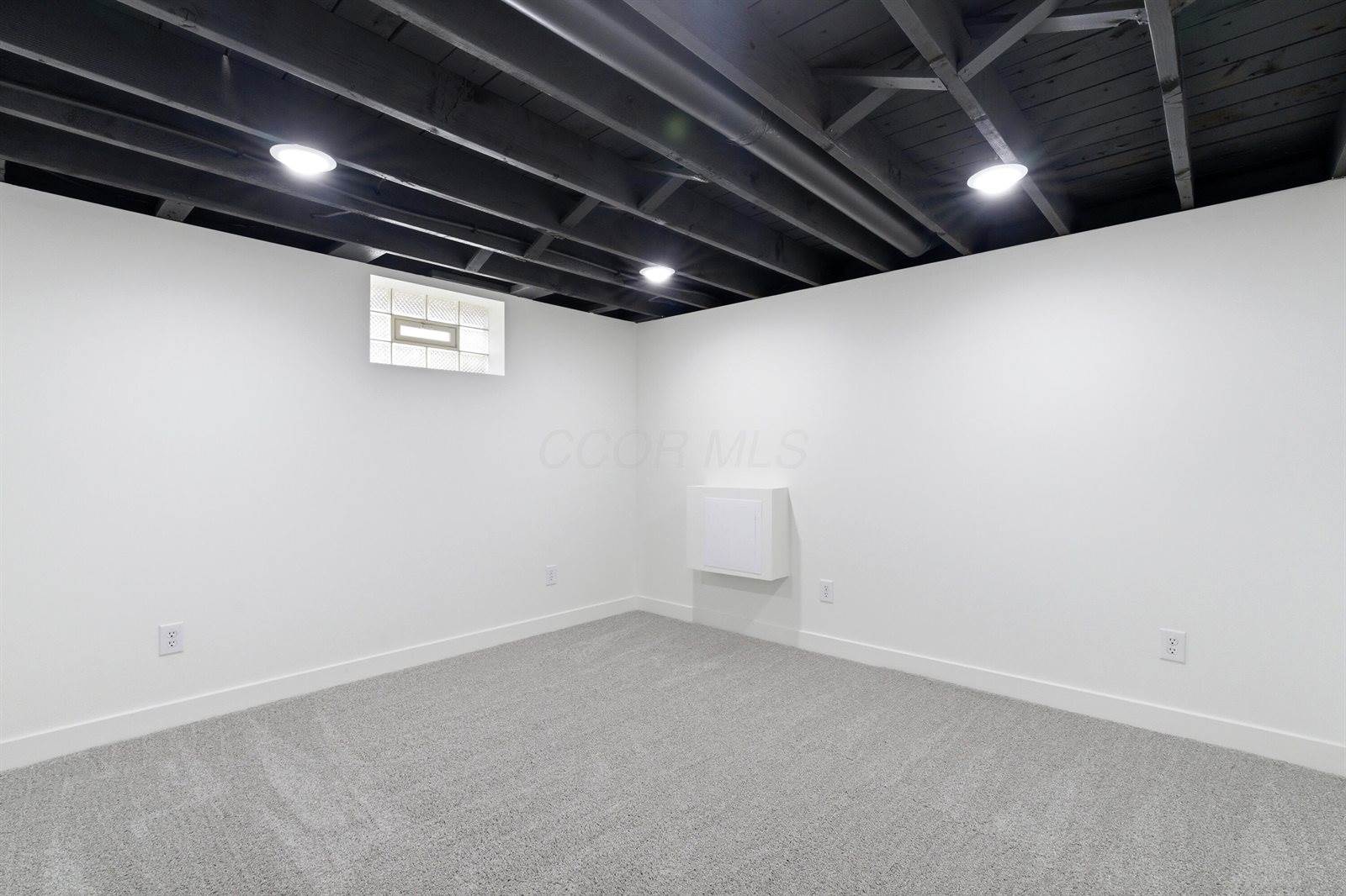 978 East North Broadway Street, Columbus, OH 43224