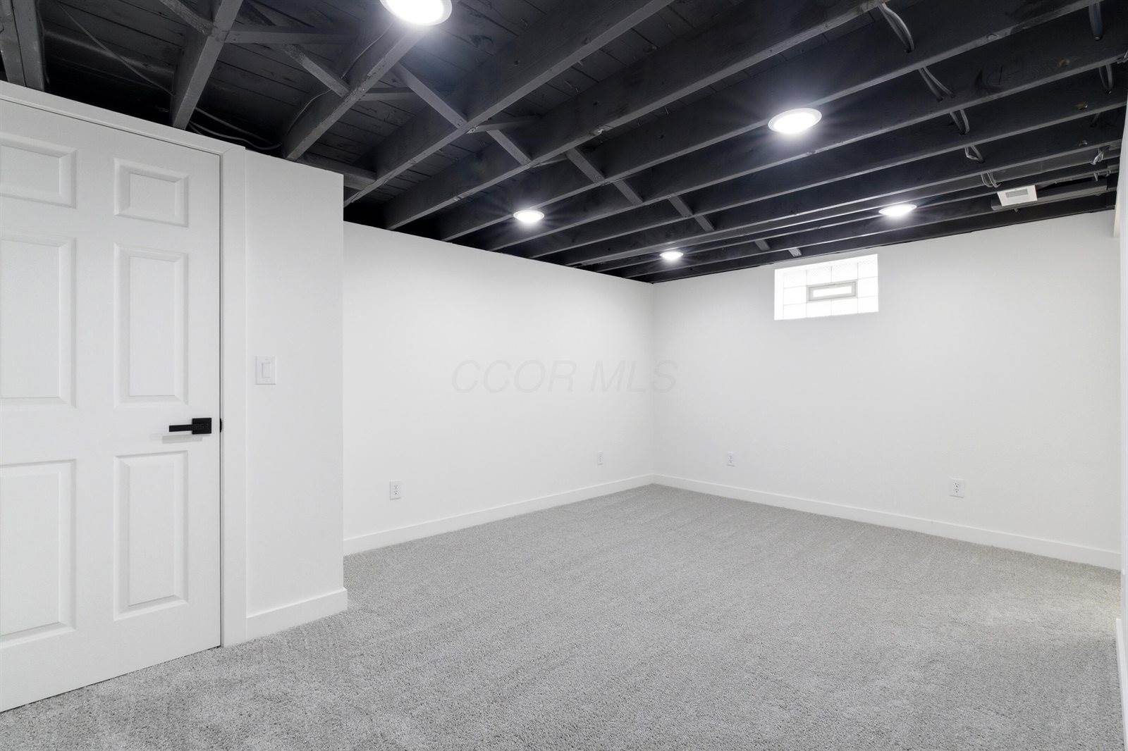 978 East North Broadway Street, Columbus, OH 43224