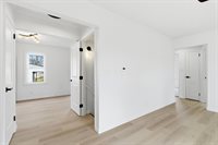 978 East North Broadway Street, Columbus, OH 43224