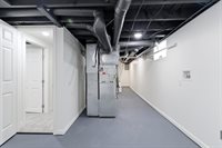 978 East North Broadway Street, Columbus, OH 43224