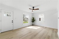 978 East North Broadway Street, Columbus, OH 43224