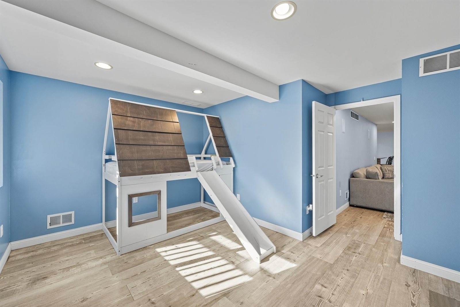 2501 Falcons Cove, Stevens Point, WI 54482