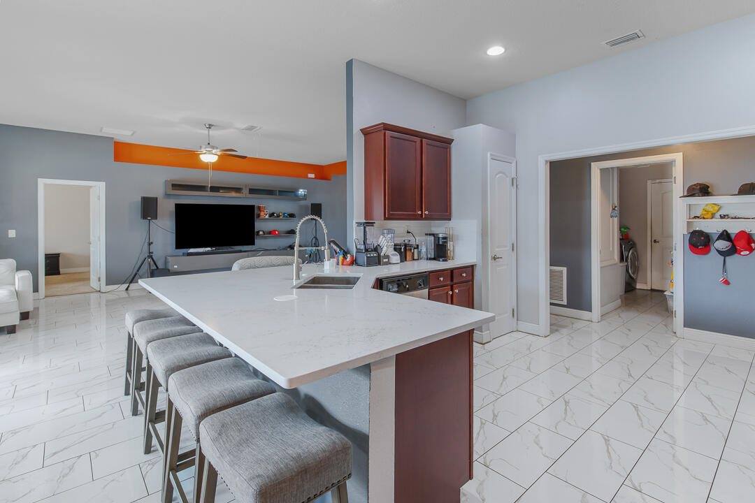 4633 SW Junietta Terrace, Port Saint Lucie, FL 34953