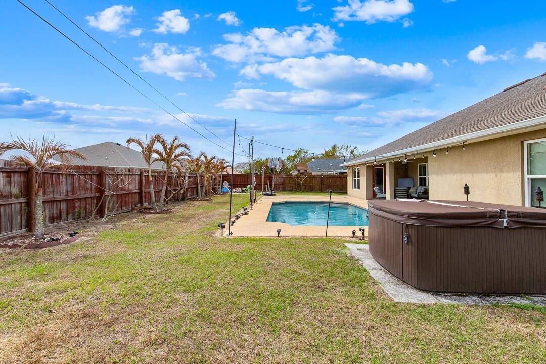 4633 SW Junietta Terrace, Port Saint Lucie, FL 34953