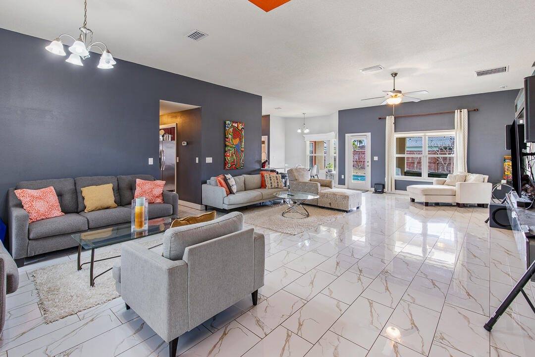 4633 SW Junietta Terrace, Port Saint Lucie, FL 34953