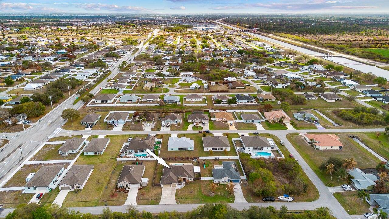 4633 SW Junietta Terrace, Port Saint Lucie, FL 34953