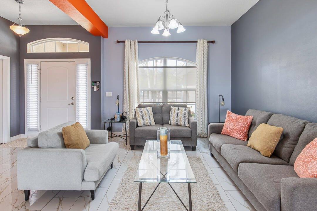 4633 SW Junietta Terrace, Port Saint Lucie, FL 34953