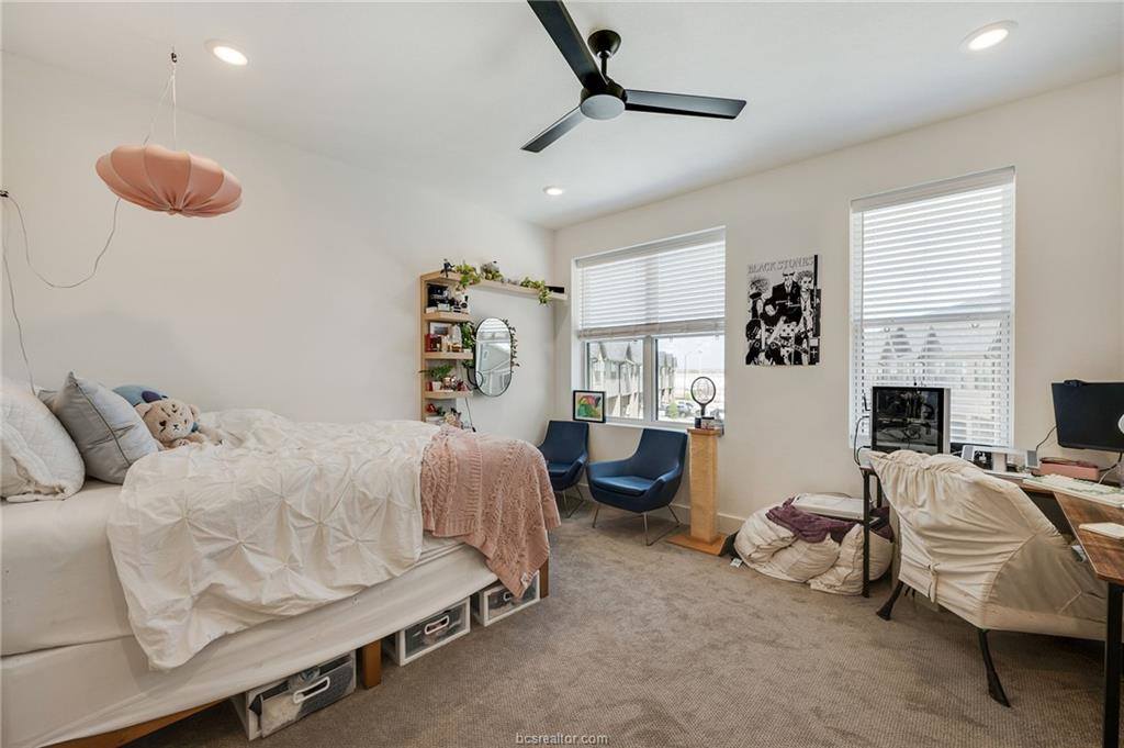 2944 Huffman Way, College Station, TX 77840