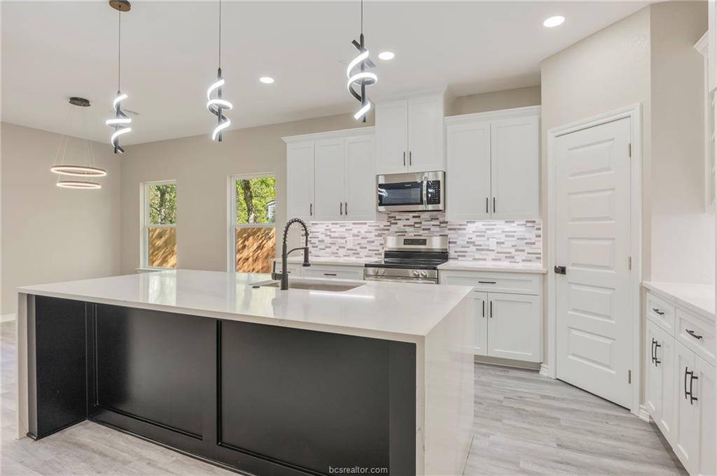 1612 Robeson Street, Bryan, TX 77803