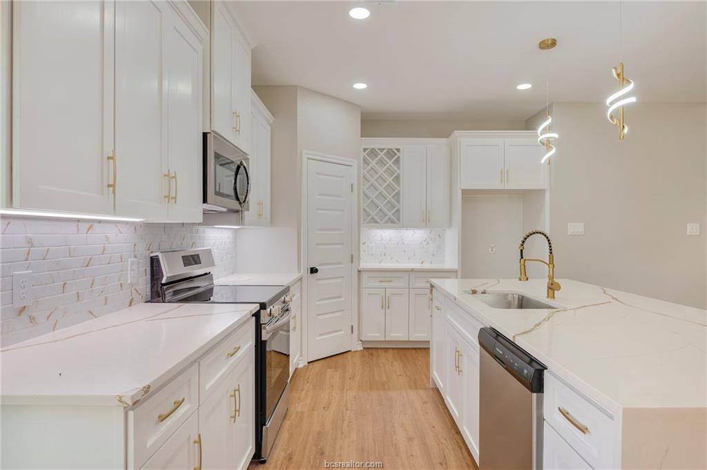 1614 Robeson Street, Bryan, TX 77803