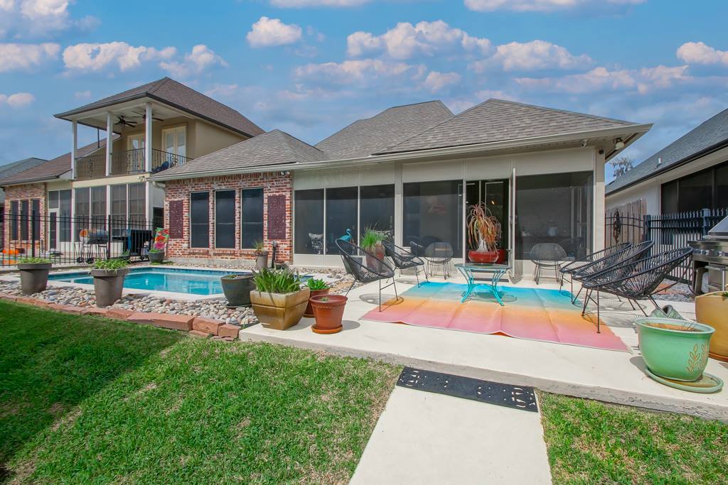 21157 Waterfront East Drive, Maurepas, LA 70449