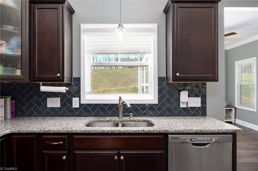 2929 Fernley Court, High Point, NC 27262