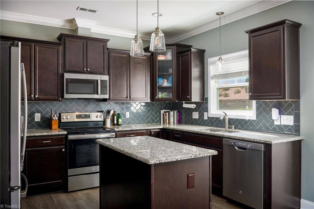 2929 Fernley Court, High Point, NC 27262